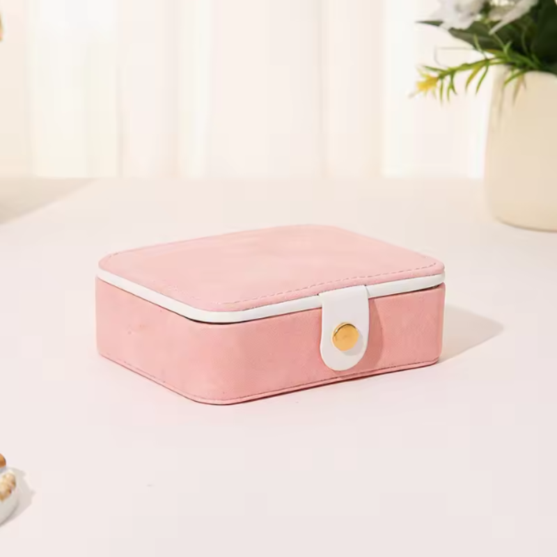 Portable Mini Travel Jewelry Box with Mirror – Compact Jewelry Organizer for Rings, Earrings & Accessories (Random color-Pack of 1)