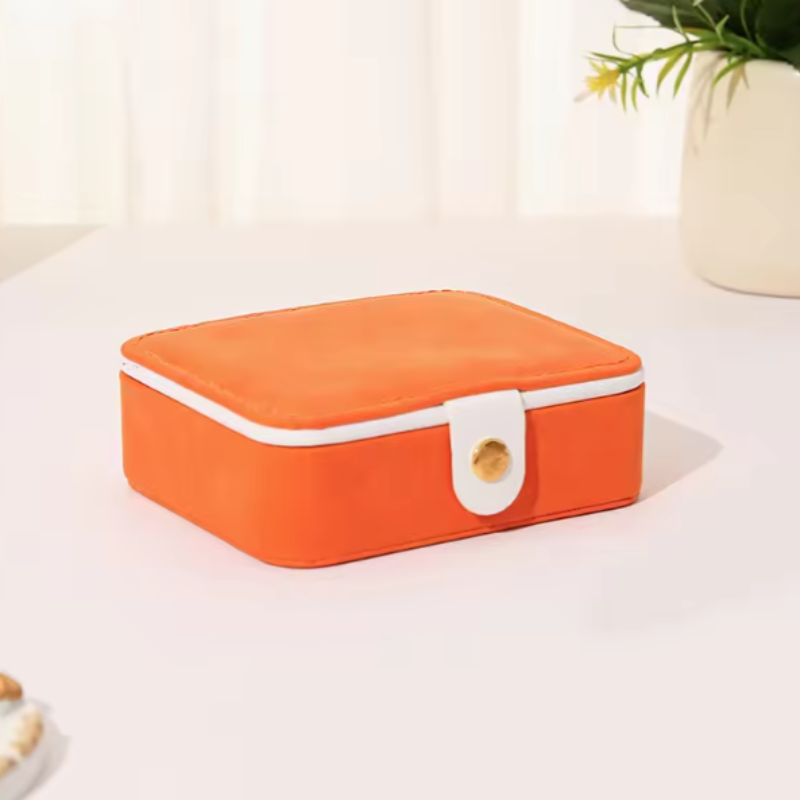 Portable Mini Travel Jewelry Box with Mirror – Compact Jewelry Organizer for Rings, Earrings & Accessories (Random color-Pack of 1)